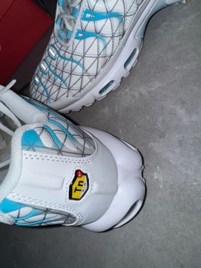 NIKE TN Marseille OM 38 - photo numéro 2