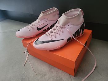 Chaussures de foot Nike T.36