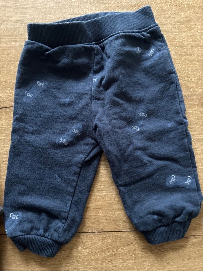 Lot de joggings - photo numéro 3