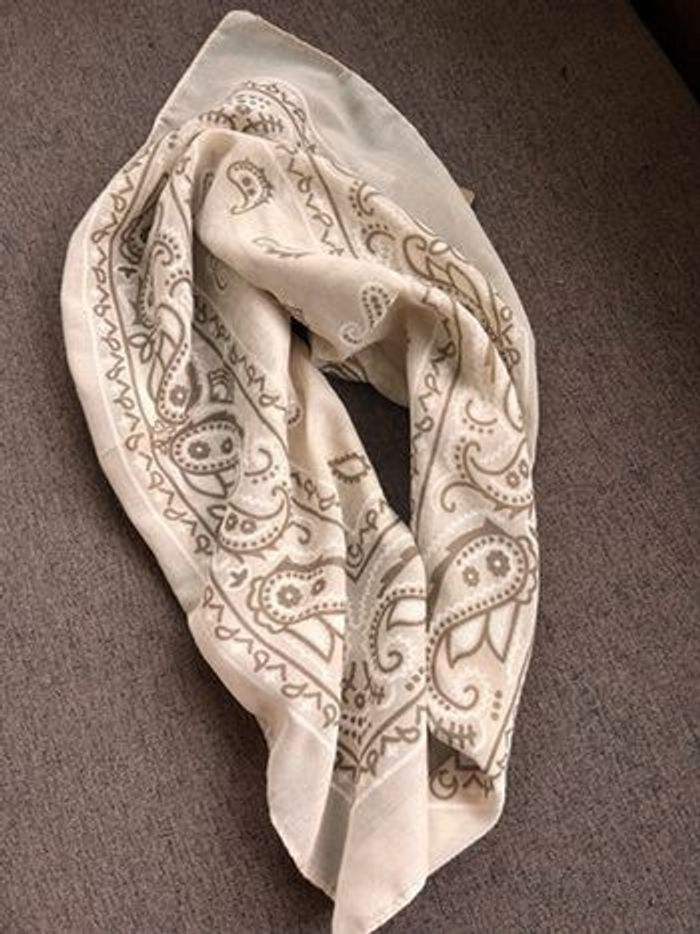 Bandana carré imprimé motif cachemire 70*70CM - photo numéro 3