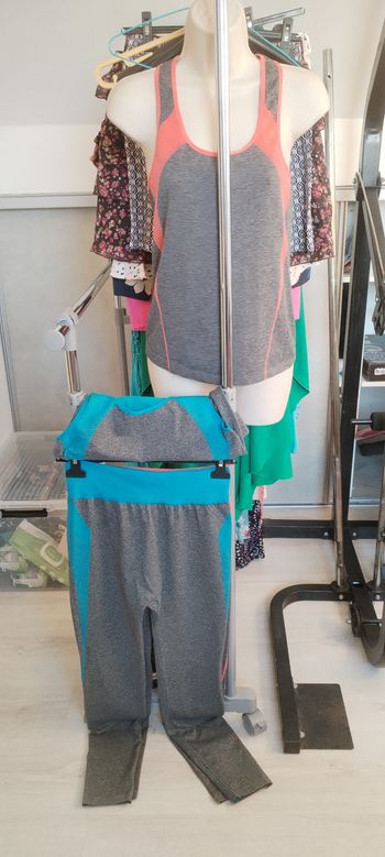 Lot 2 ensembles de sport