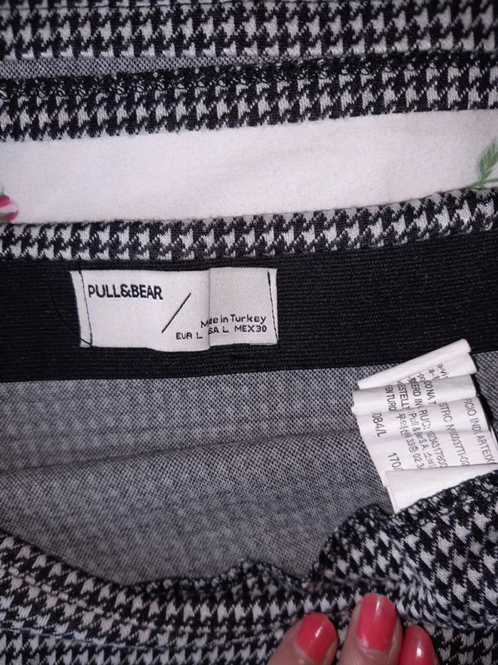 Crop top et Mini-jupe pull & bear - photo numéro 4