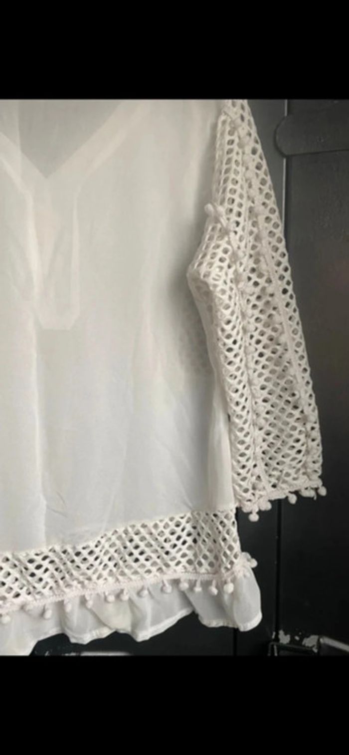 Chemisier blanc ajouré, taille XL - photo numéro 5