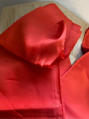 Lot de 3 coupon s de tissu rouge