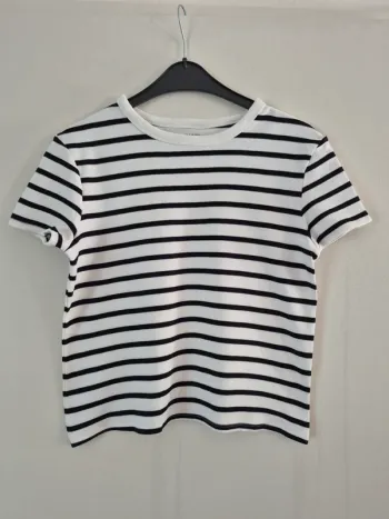Tee shirt T.M