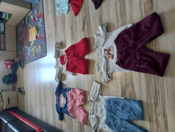 Lot 4 pyjamas 4 ans
