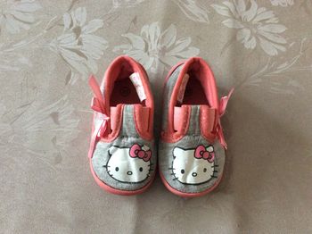 Chaussons Hello Kitty pointure 20