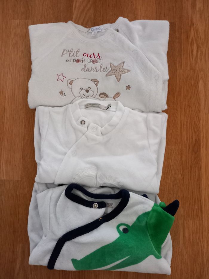 Lot pyjamas - photo numéro 2