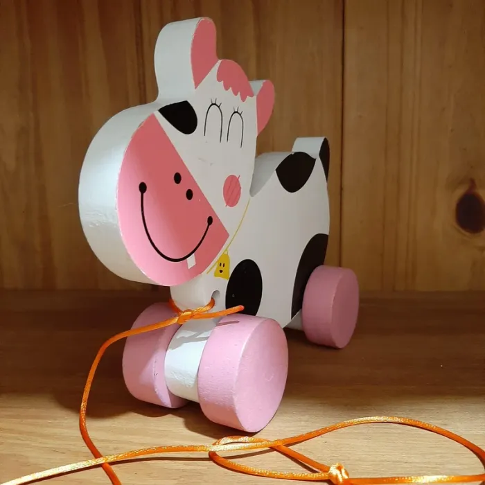 Jouet à tirer Vache en bois - photo numéro 2
