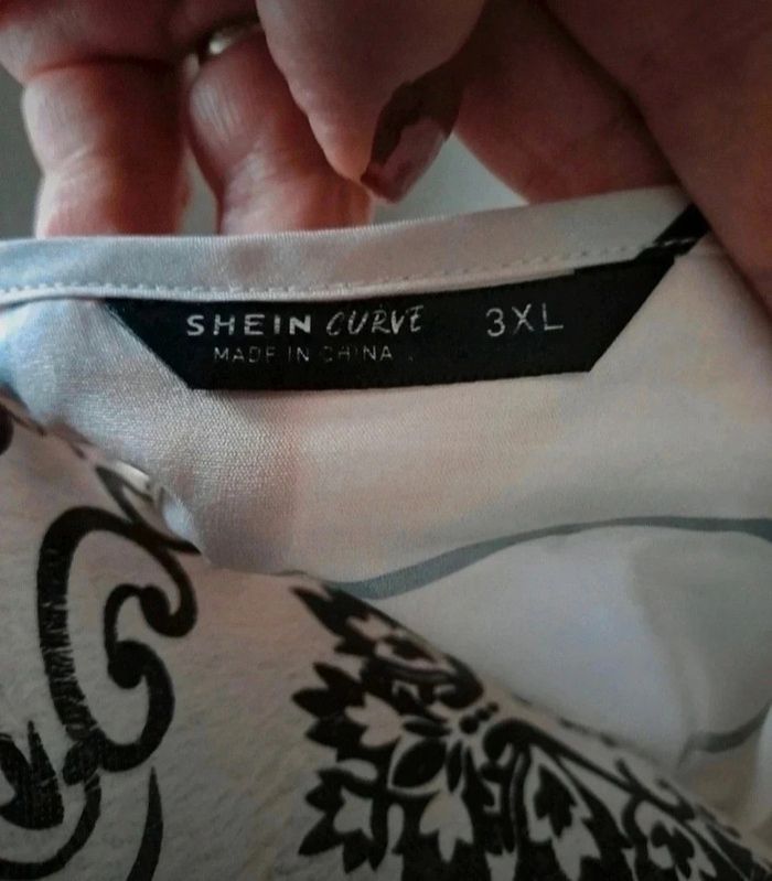 Jolie blouse manches longues col en V taille 3XL ou 50 - photo numéro 6