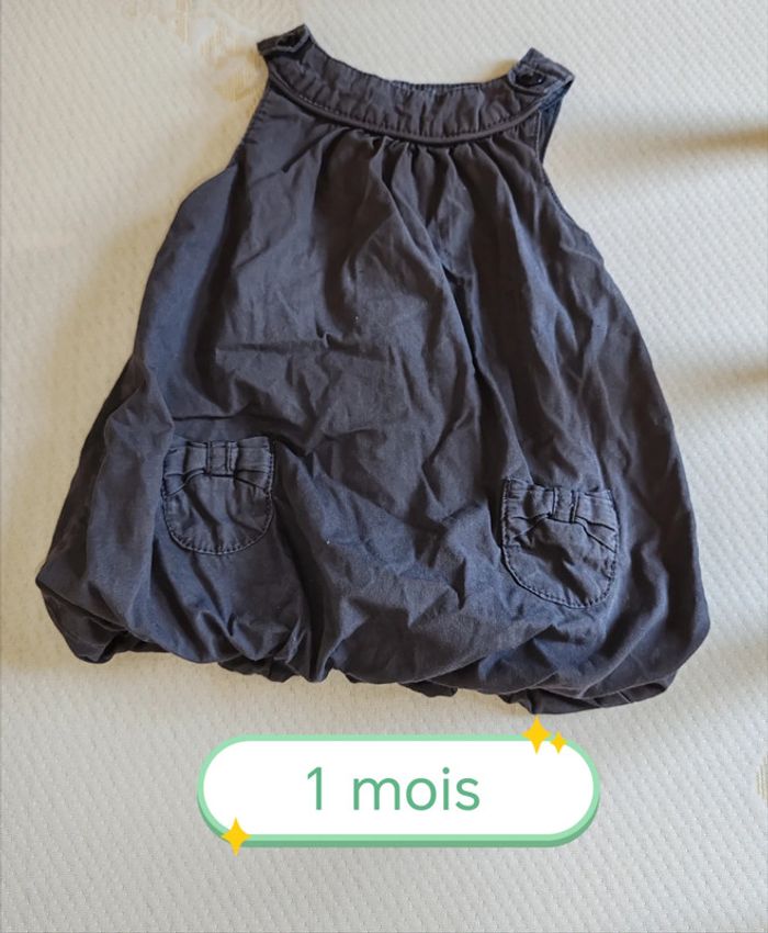Robe sans manches 1 mois