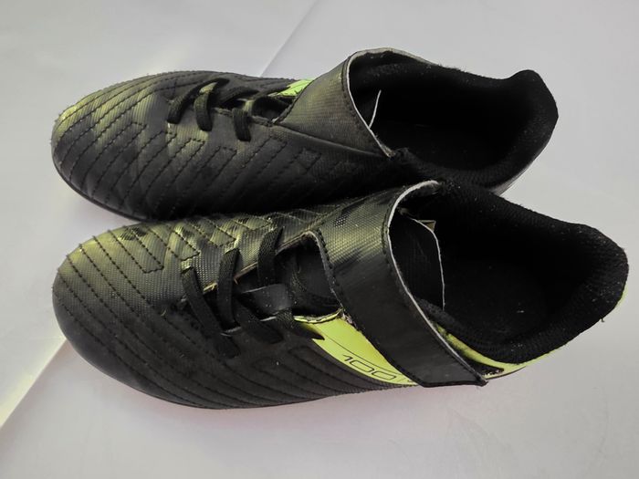 Chaussures de foot, pointure 33 - photo numéro 2