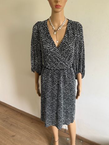 Robe noire et blanche neuve à manches courtes Breal taille 40 (valeur 60€)