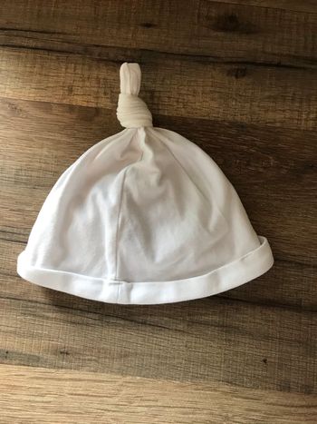 Bonnet de naissance