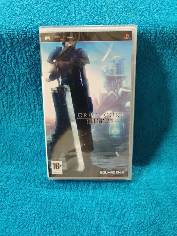 PSP Crisis core Final Fantasy VII - photo numéro 1