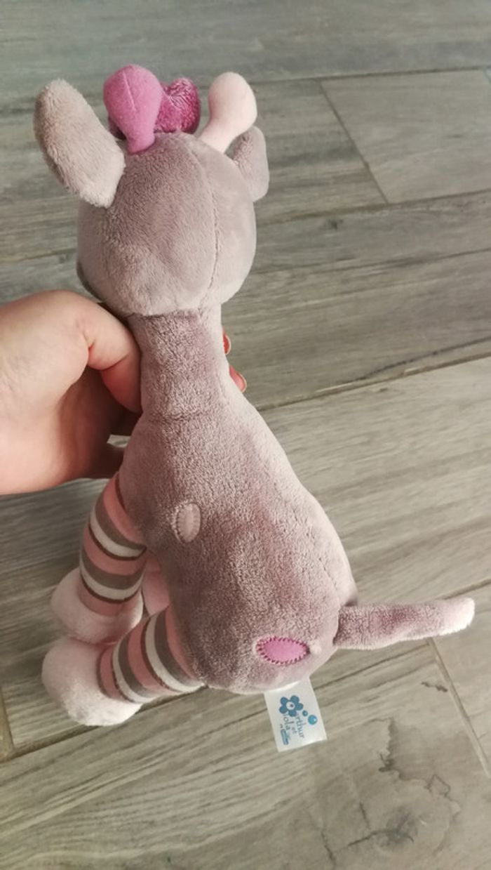 Peluche doudou girafe arthur et lola - photo numéro 5