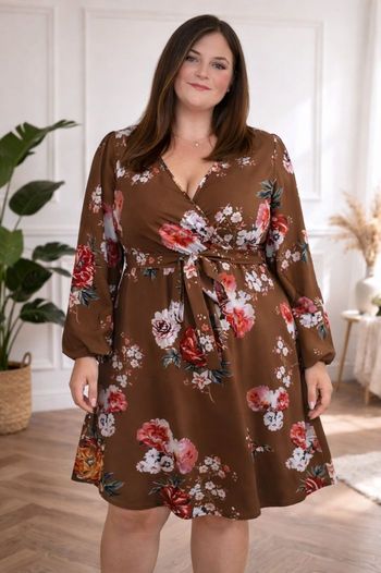 Robe douceur florale marron chocolat et multicolore Femme taille 54 marque Almé 💍 
