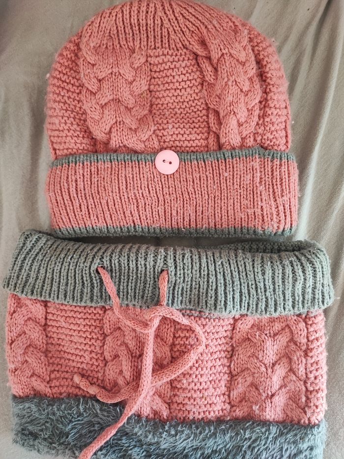 Bonnet + tour de cou