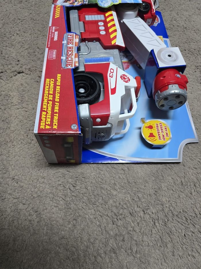Camion de pompier deluxe et figurine Marcus - Fire Rescue La Pat Patrouille - photo numéro 5
