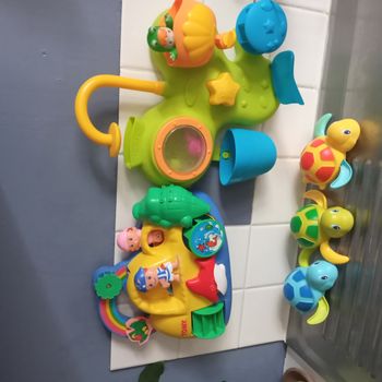 Lot de jeux pour le bain