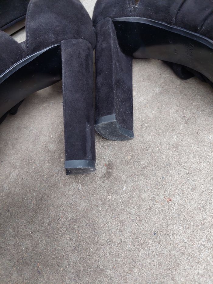 Talon sandales matière effet daim suédine couleur noir Zara - photo numéro 7