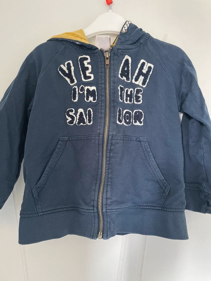 Gilet à capuche 4 ans - photo numéro 2