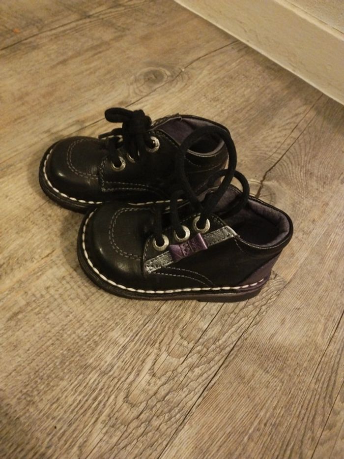 Chaussures taille 21 - photo numéro 5
