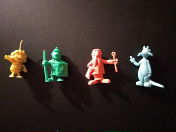 4 figurines Uni Lever Vintage