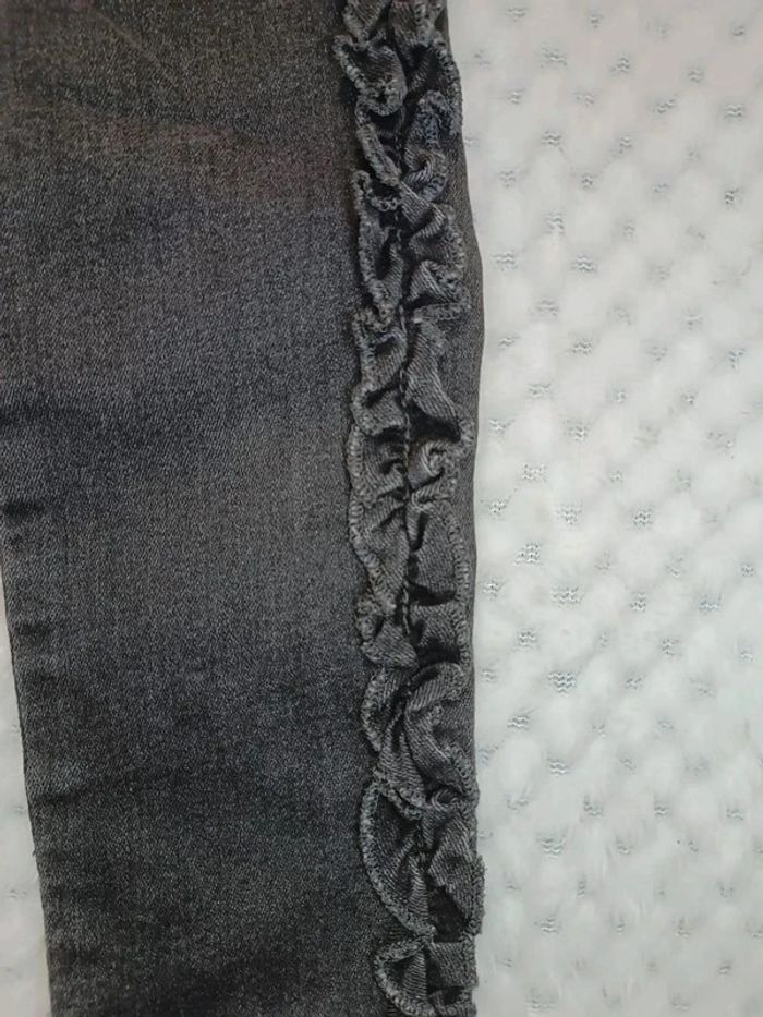 🔸Jean noir Fille – Kiabi 18 Mois🔸 - photo numéro 5