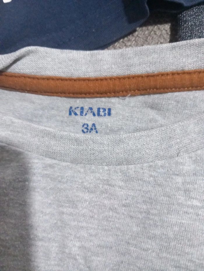 2 t-shirt manche longue 2 manche court plus un jogging - photo numéro 3