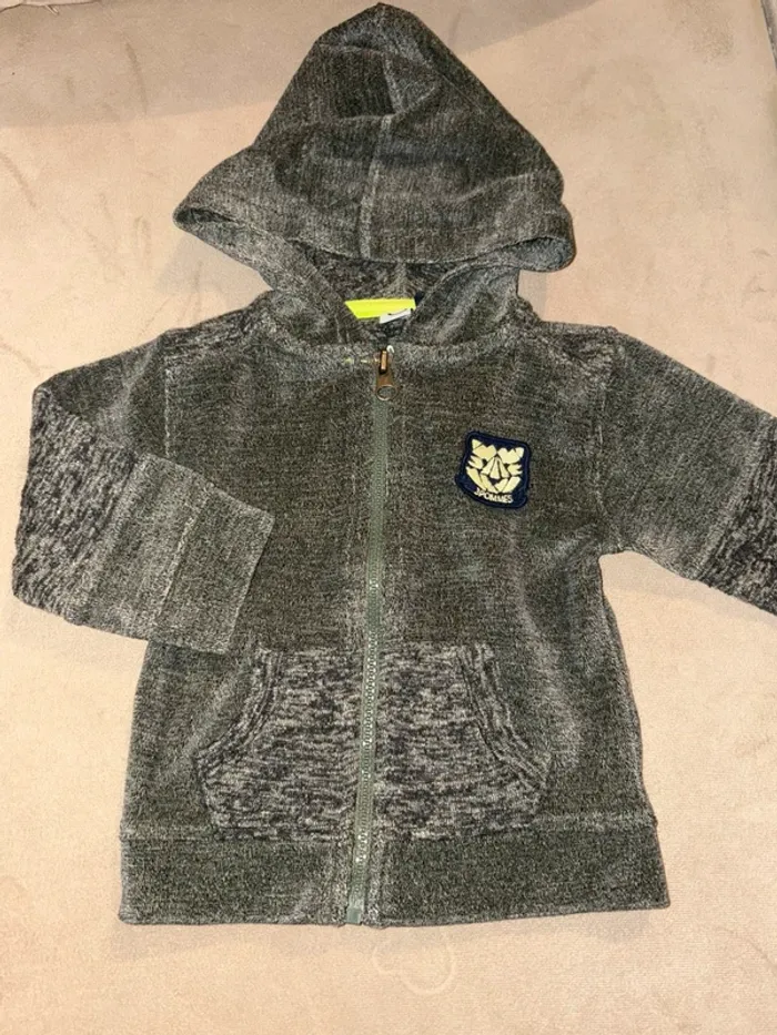 Gilet à capuche 3 pommes