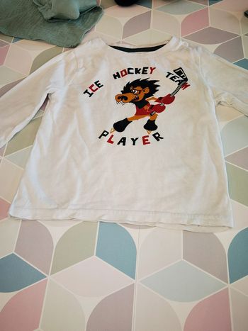 D1469 - tee-shirt garçon 3 ans