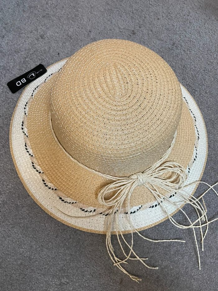 Chapeau de paille neuf - photo numéro 2