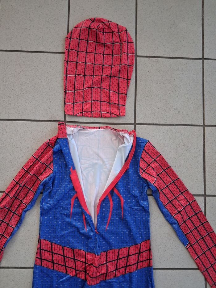 Déguisement spiderman 140 cm (9/10 ans) - photo numéro 7