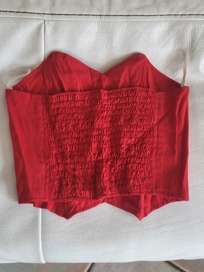 Superbe bustier rouge. - photo numéro 2