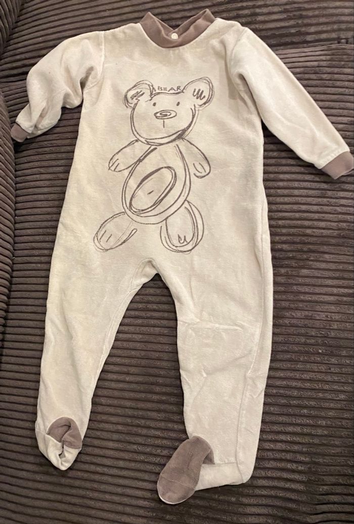 Pyjama 18 mois bon état - photo numéro 2