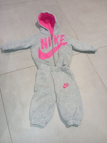 Ensemble Nike