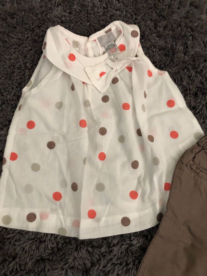 Ensemble cyrillus pantalon kaki + blouse assortie 12 mois  blanche Tbe - photo numéro 2