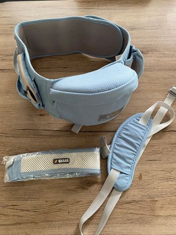 Porte bébé ventrale et siège de hanche