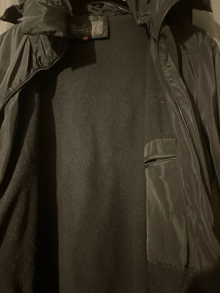 Manteau noir à capuche  T42 - photo numéro 7