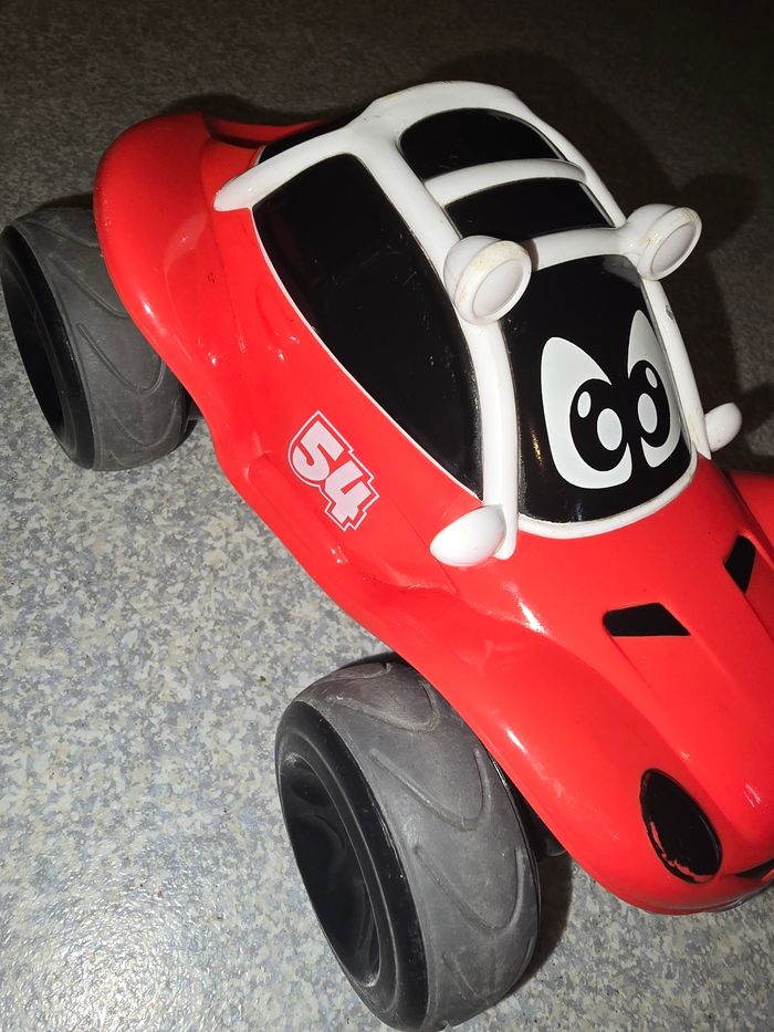 Voiture chicco - photo numéro 2