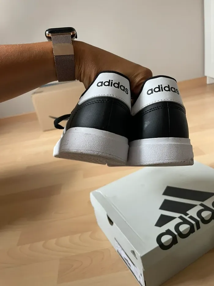 Baskets Adidas garçon 39 - photo numéro 6