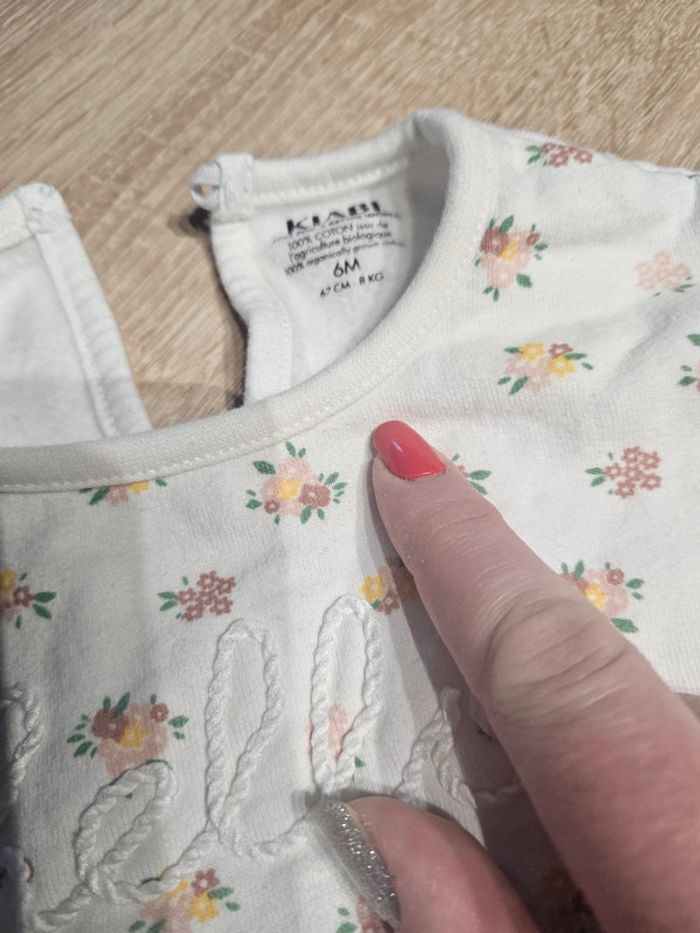 Ensemble bb fleurs 6 mois - photo numéro 4