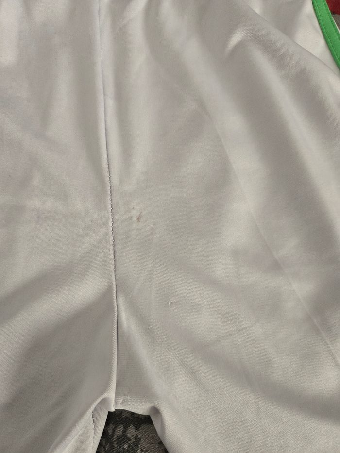 Short de l'Algérie en 8 ans - photo numéro 5