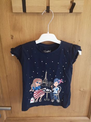 T-shirt en bleu marine imprimé coloré C&A 4 ans