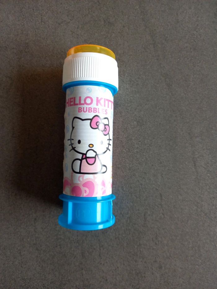 Boîte Hello Kitty et accessoires - photo numéro 10