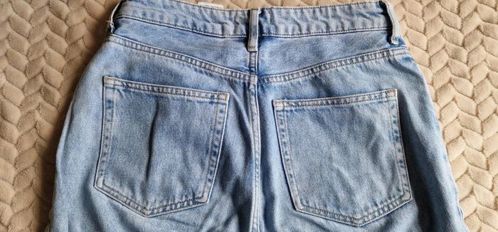 Jean droit 90's H&M genou troué bleu clair à boutonnière taille 38 - photo numéro 8