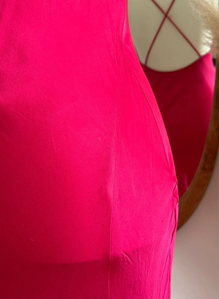 Robe longue en satin fuschia Morgan X Iris Mittenaere - photo numéro 9