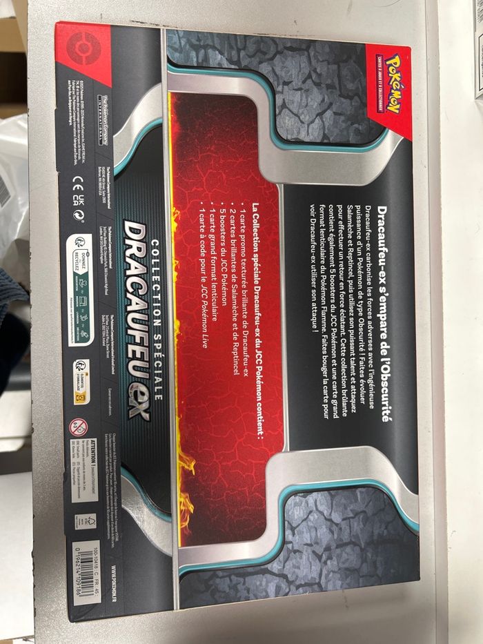 Box Pokémon neuve - photo numéro 2