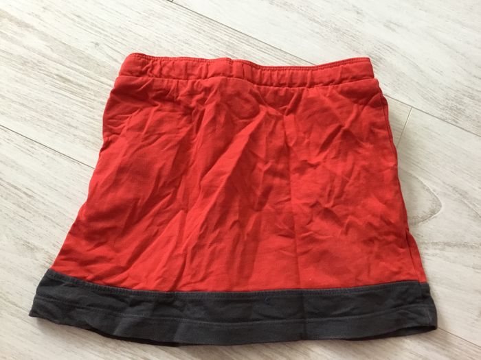 jupe rouge 5A - photo numéro 2